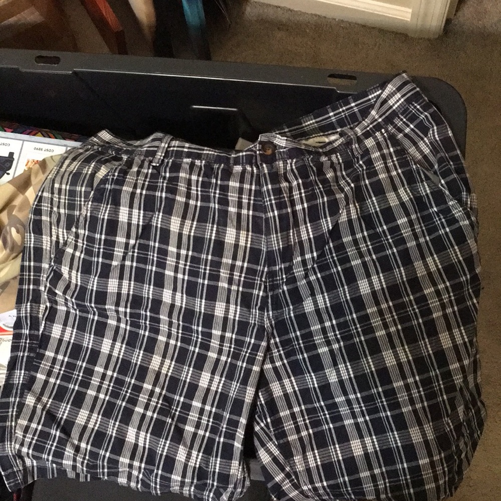 Men’s faded glory plaid shorts